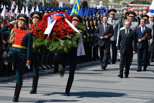 2013��5��8�գ����_˹���y(t��ng)�վ����Ҷ���������÷���f�ܷ���һ����Ī˹�Ɵo����ʿĹ��ϯ���I(xi��n)��Ȧ�xʽ���zӰ�����A��ӛ��  ���˼t